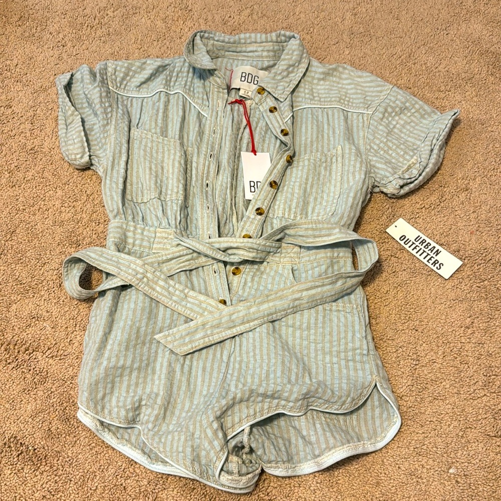 NWT URBAN OUTFITTERS TSHIRT ROMPER